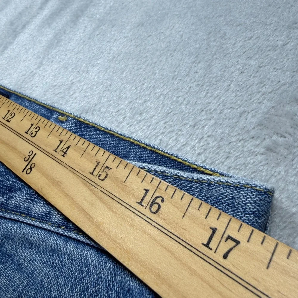 Vintage Wrangler Cowboy Cut Jeans 34x28 Blue Cotton 90s Distressed George Strait